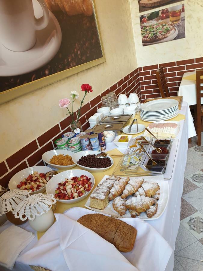 Comfort Hotel Fier Dış mekan fotoğraf